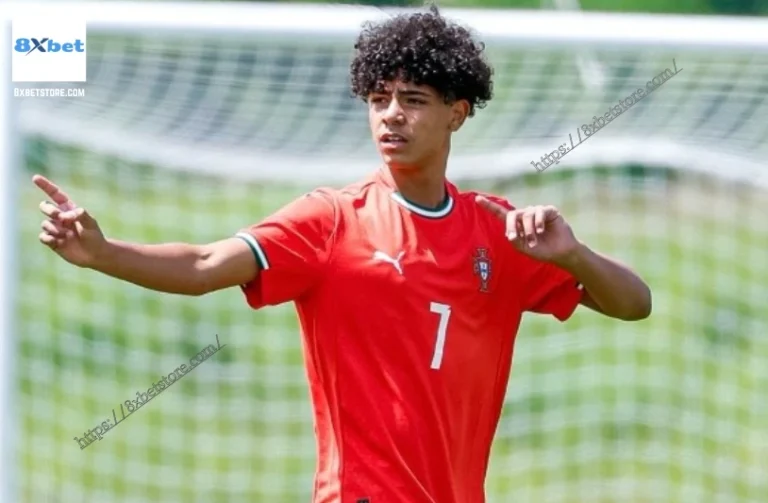 Cristiano Jr ra mắt U15 Bồ Đào Nha, thắng U15 Nhật Bản 4-1